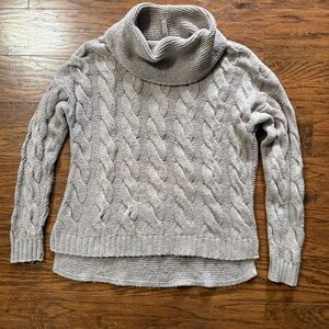 Banana Republic Oatmeal Cable Knit Turtleneck Sweater Size Medium